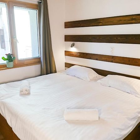 La Baraka Hostel Bagnes Eksteriør bilde