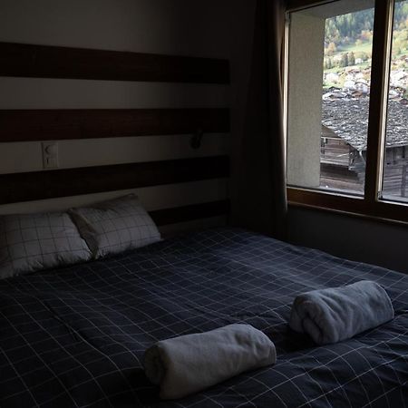 La Baraka Hostel Bagnes Eksteriør bilde